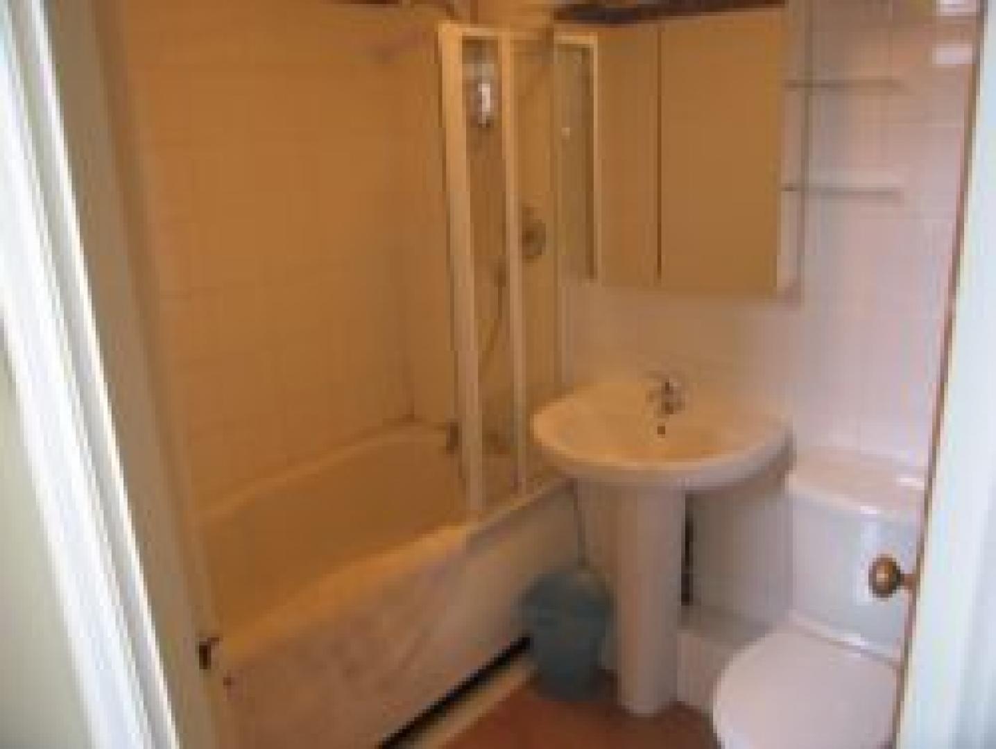 			1 Bedroom, 1 bath, 1 reception Flat			 Goldhurst Terrace, SOUTH HAMPSTEAD NW6